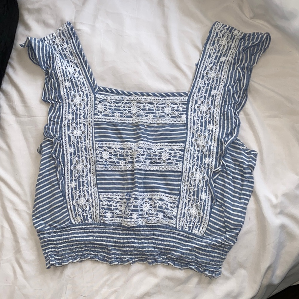 AE, semi cropped tank top, blue and white